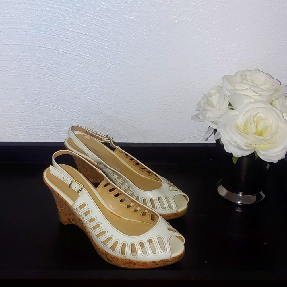 Chinese Laundry Starlet Peep-toe Wedge